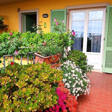 Bed and Breakfast Casa Marta Massa  Exterior foto