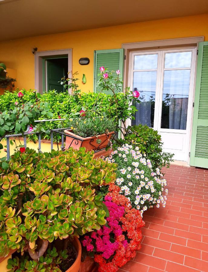 Bed and Breakfast Casa Marta Massa  Exterior foto